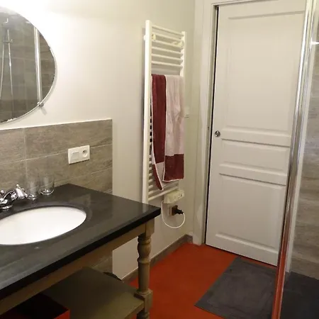 Alojamento de Acomodação e Pequeno-almoço Les Tilleuls - D'hôtes - 3*